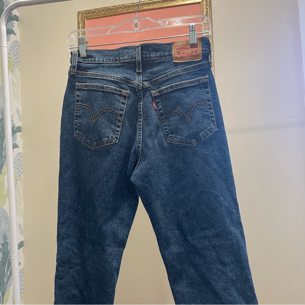 Levi’s Wedgie Straight Leg Jeans Size 27